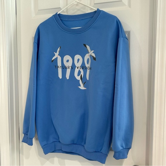 Taylor Swift 1989 Taylor's Version Blue Crew Neck Long Sleeve Sweatshirt Sz L - Picture 5 of 9